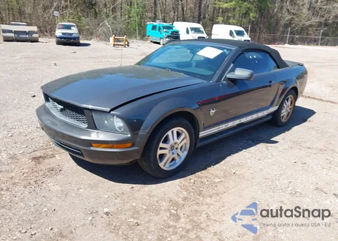 2009 Ford Mustang V6 Premium z USA, uszkodzony, nr VIN 1ZVHT84N495119245